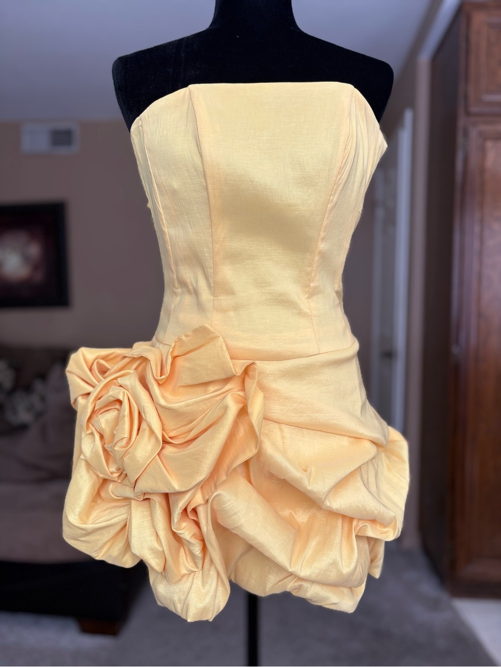 Vintage Jessica McClintock Strapless  Cocktail Dress with Rosette Detail Size 2